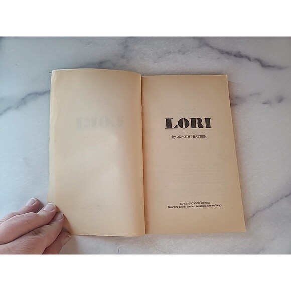 Lori By Dorothy Bastien Paperback - Picture 3 of 10